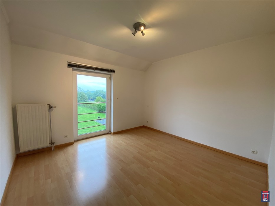 Appartement au premier étage dans un bel environnement 