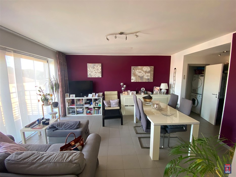Appartement 1 chambre, à proximité des commerces et du centre ville.