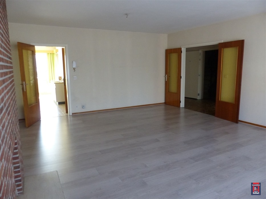 Appartement 2 chambres en centre-ville avec garage