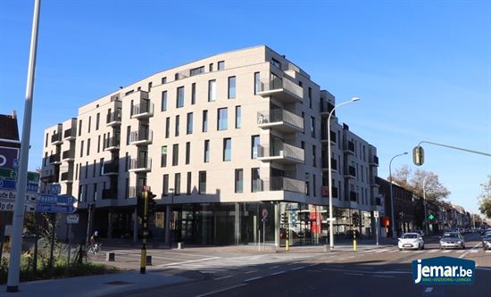 Appartement met 1 slaapkamer en autostaanplaats op centrale locatie te Maasmechelen!