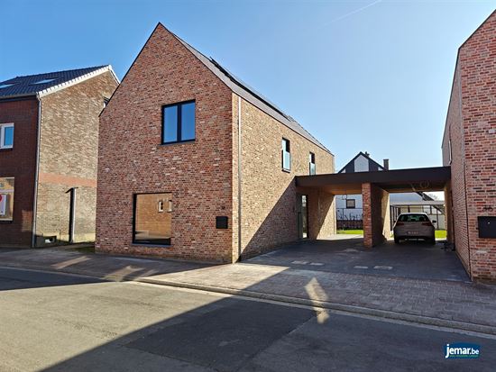 Instapklare vrijstaande woning met 3 slaapkamers 