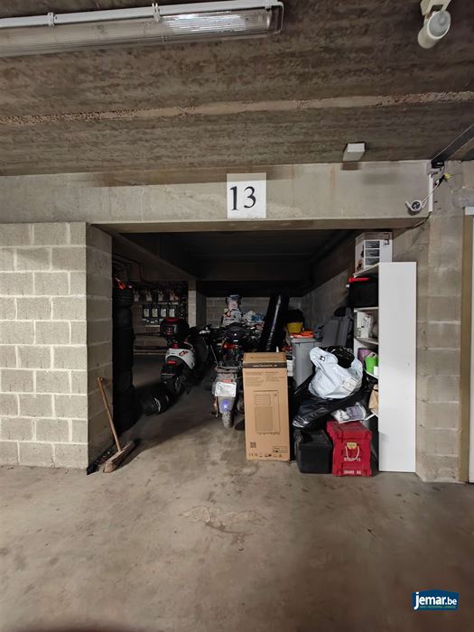 éénslaapkamerappertement met parking + berging in de kelder 