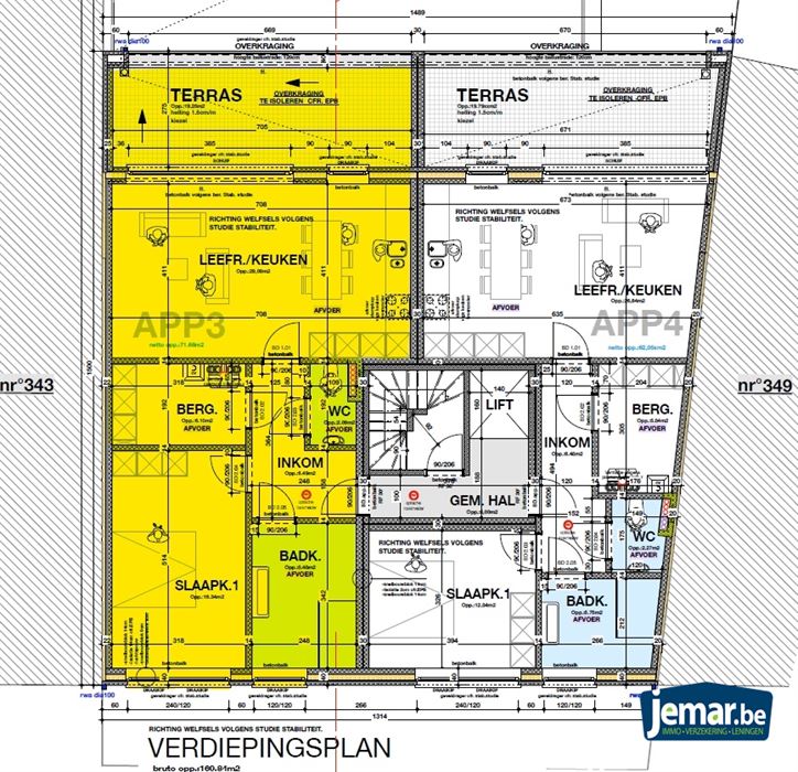 Appartement op 2de verdiep links
