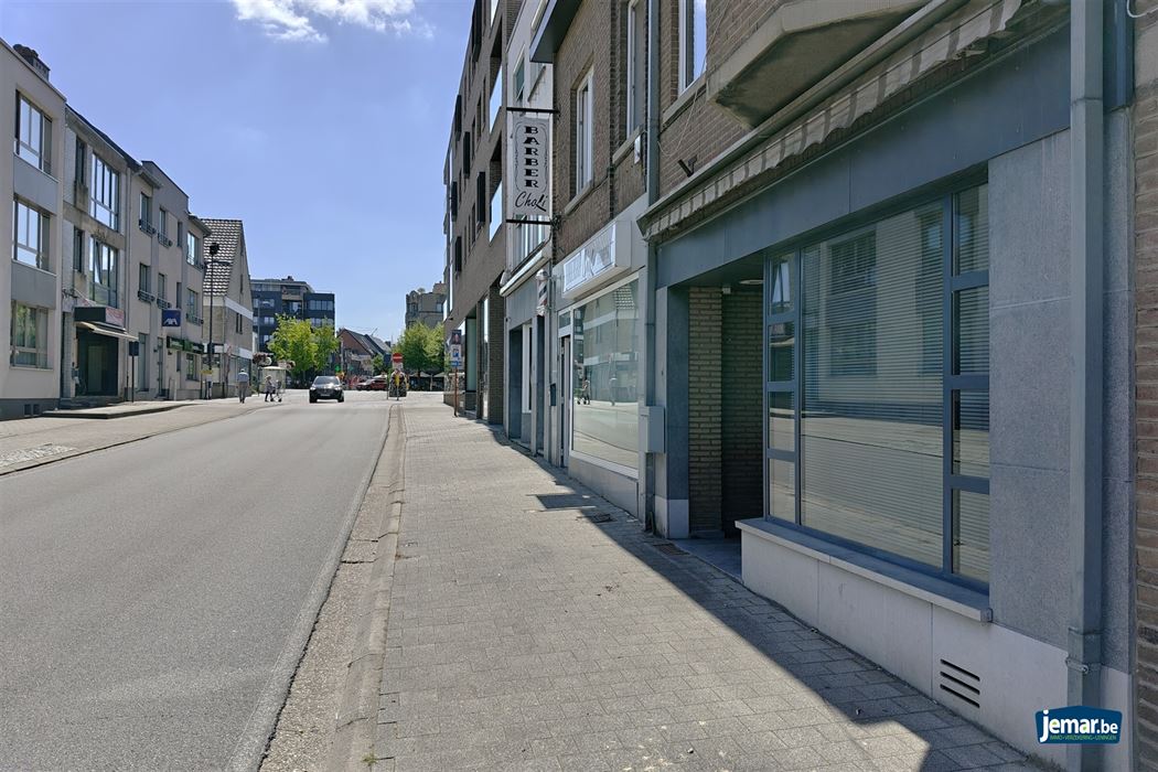 Gerenoveerd pand met 5 slpk. en stadstuin in het centrum van Lanaken