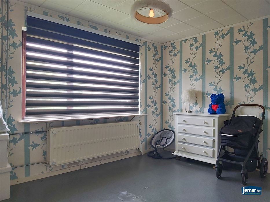 Gelijkvloerse woning met 3 slaapkamers op ruim perceel van 10are in Maasmechelen!