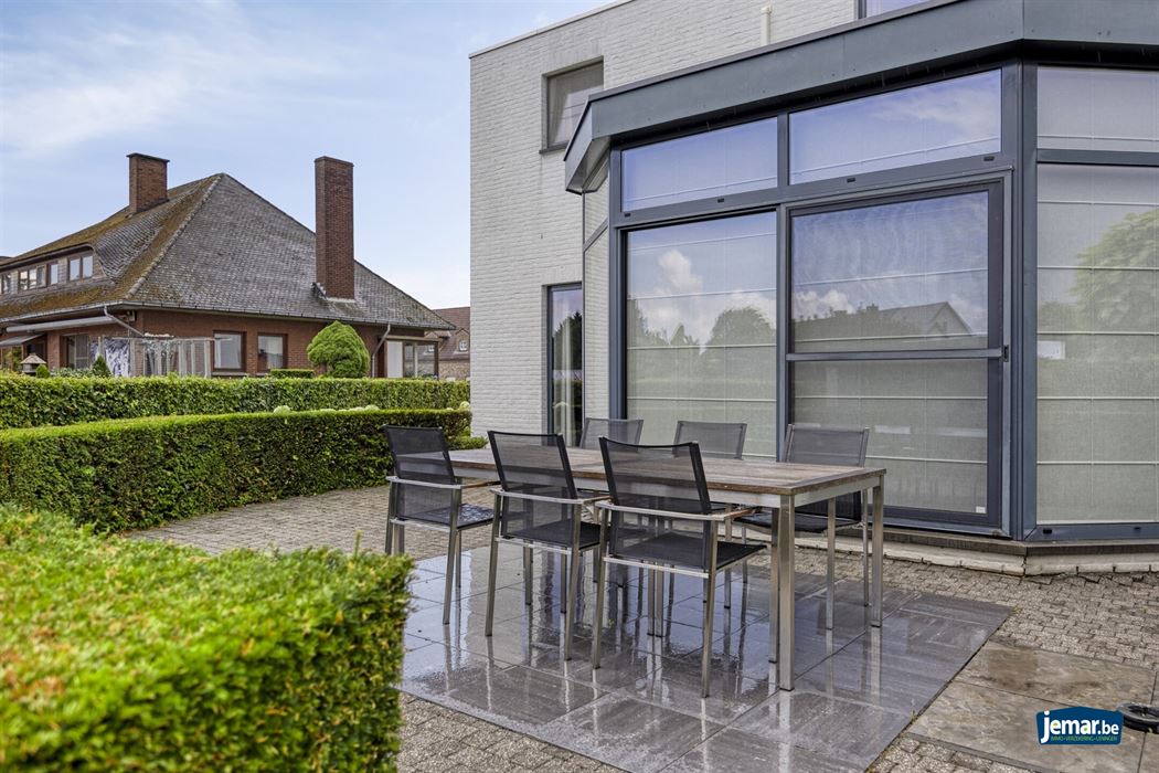 Ruime gezinswoning met 4 slaapkamers en 2 badkamers
