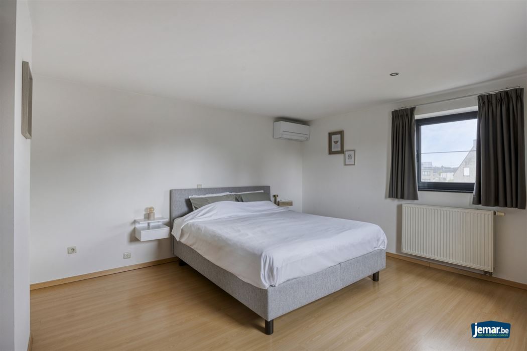 Ruime gezinswoning met 4 slaapkamers en 2 badkamers