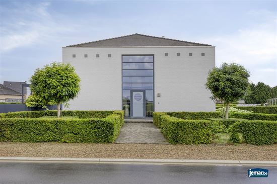 Ruime gezinswoning met 4 slaapkamers en 2 badkamers