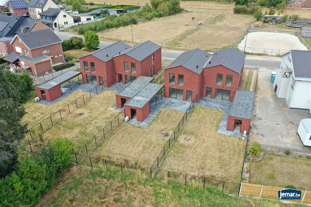 4 nieuwbouwwoningen met tuin. 6% BTW mogelijk!!!