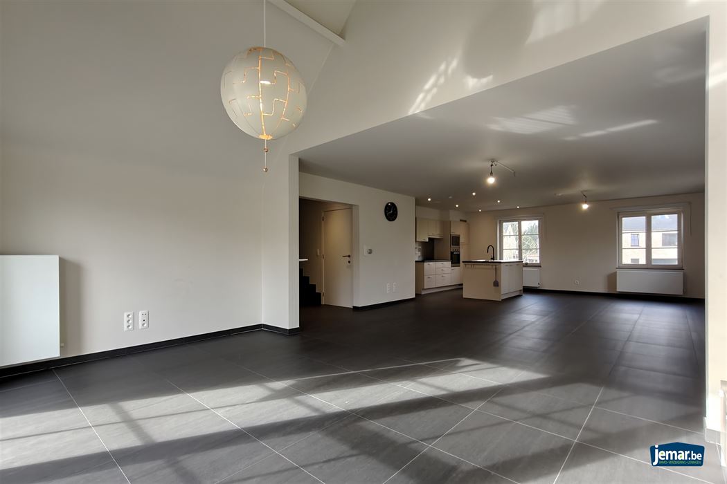 Ruime duplex (197m²) in een residentiële woonwijk te Munsterbilzen