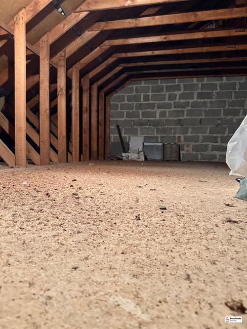 Appartement met tuin en garage 