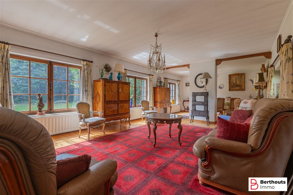 Villa nabij het meer van Genval