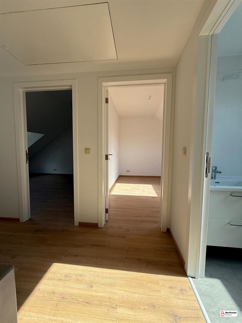 Energiezuinige woning met 5 slkms