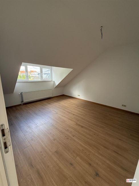 Energiezuinige woning met 5 slkms