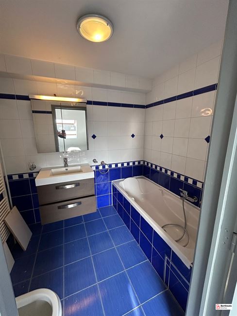 4 volledig verhuurde studio’s, 8 appartementen, 1 grote duplex
