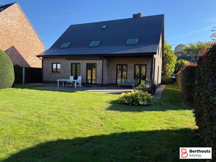 ENERGIEZUINIGE VILLA OP 9 ARE 50 CA