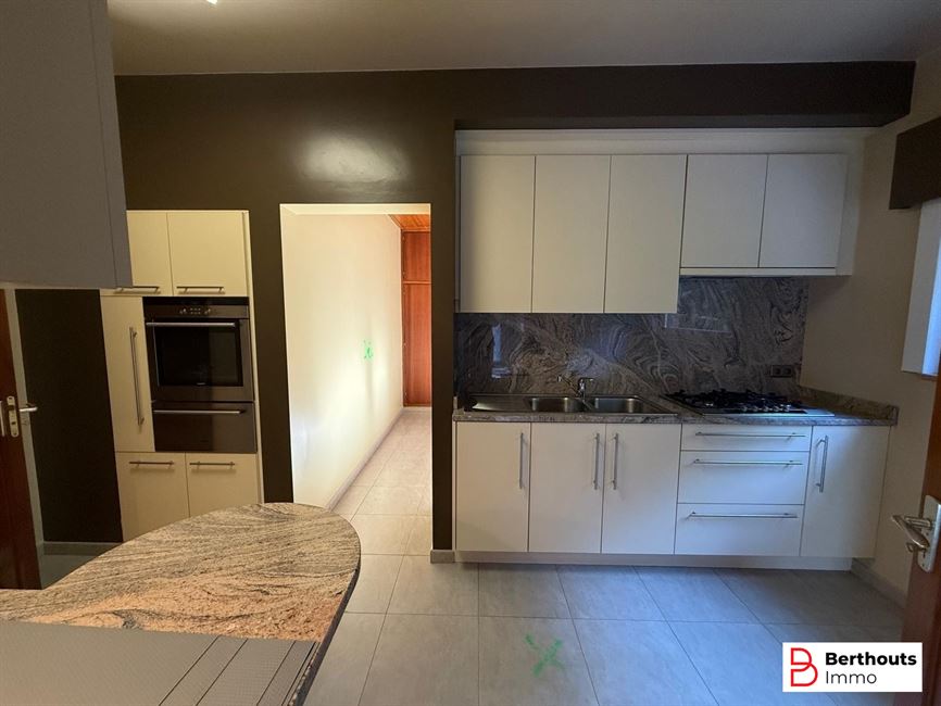 MODERNE VILLA IN TOPBUURT!