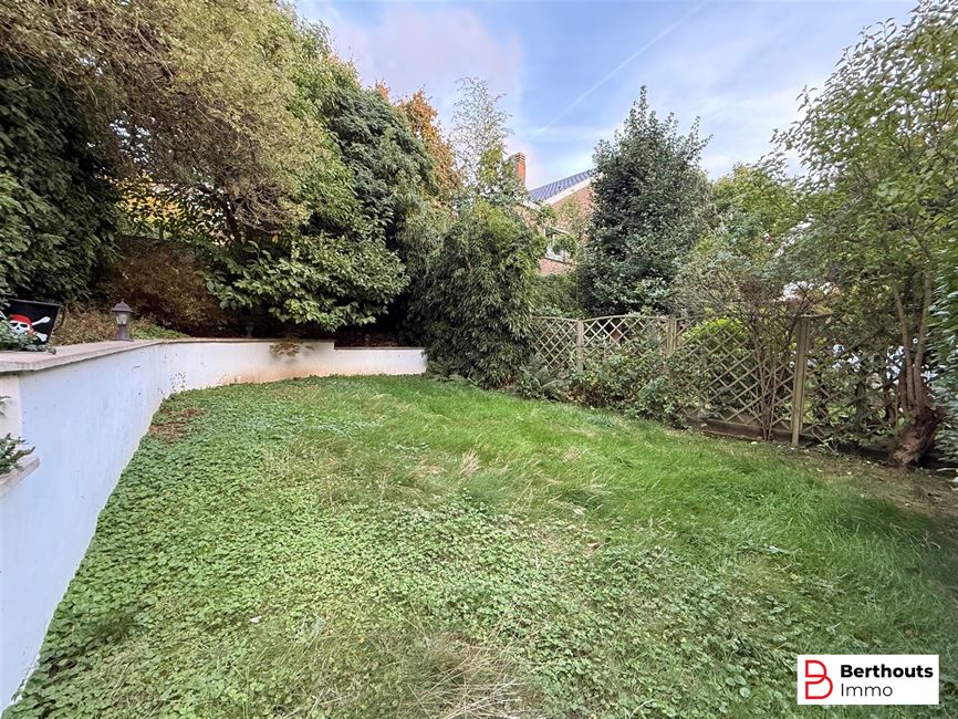 iNSTAPKLARE 3- GEVEL WONING MET GEZELLIGE TUIN