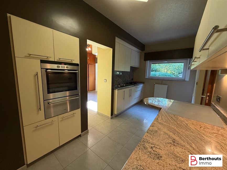 MODERNE VILLA IN TOPBUURT!