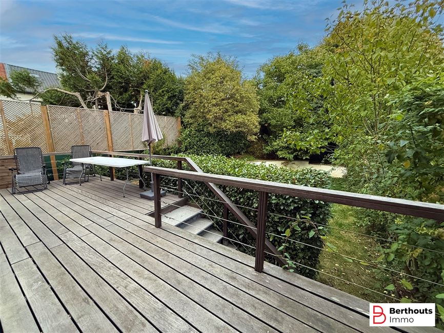 iNSTAPKLARE 3- GEVEL WONING MET GEZELLIGE TUIN
