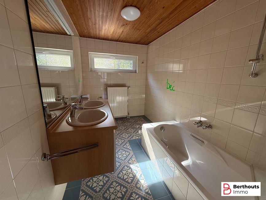 MODERNE VILLA IN TOPBUURT!