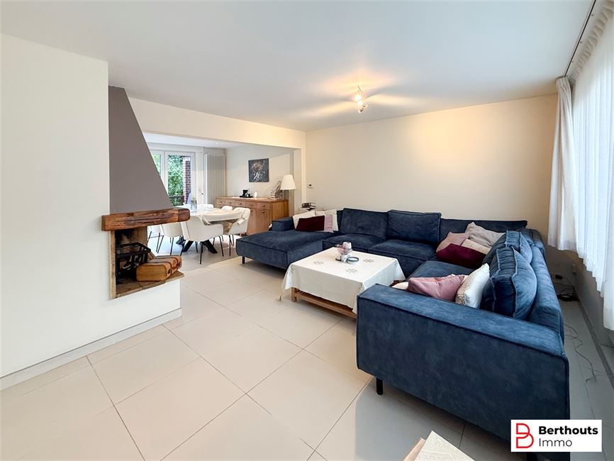 iNSTAPKLARE 3- GEVEL WONING MET GEZELLIGE TUIN