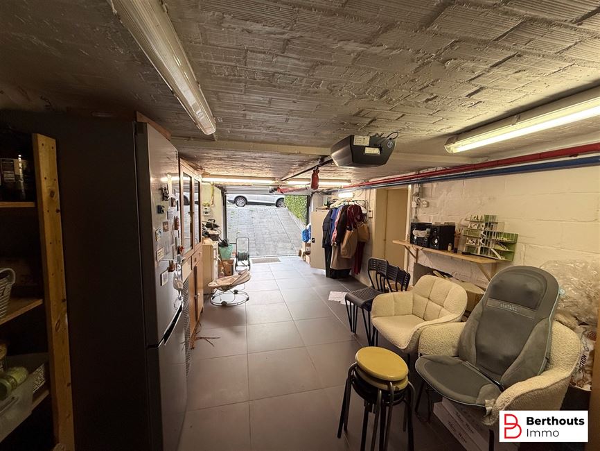iNSTAPKLARE 3- GEVEL WONING MET GEZELLIGE TUIN