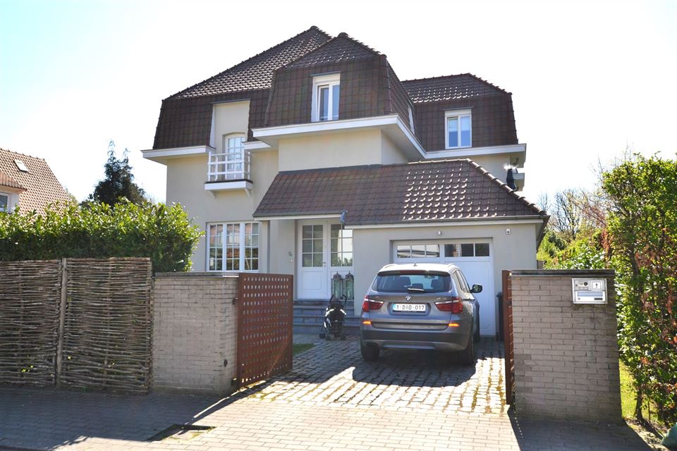 Maison à UCCLE (5 chambres)