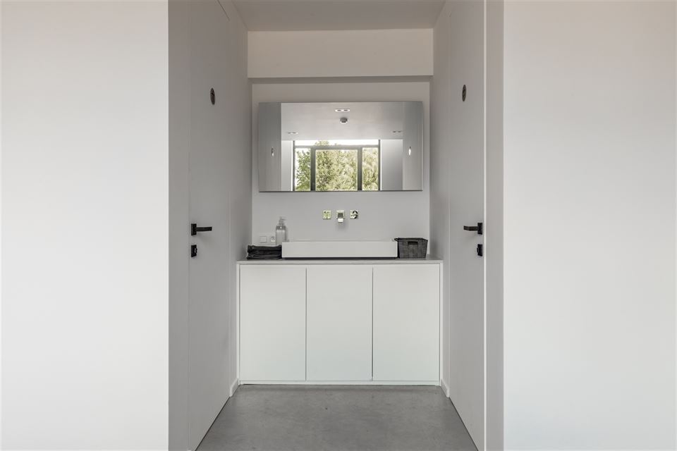 Bureau à TOURINNES-SAINT-LAMBERT (0 chambre)