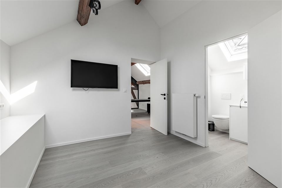 Bureau à TOURINNES-SAINT-LAMBERT (0 chambre)