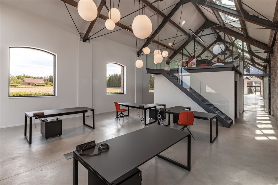 Bureau à TOURINNES-SAINT-LAMBERT (0 chambre)