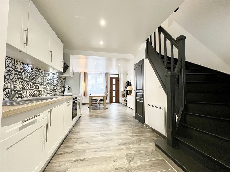 Maison à BEAURAING (4 chambres)