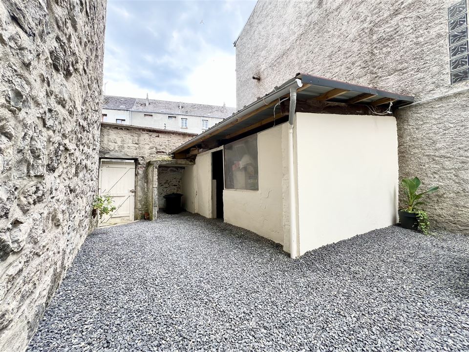 Maison à BEAURAING (4 chambres)