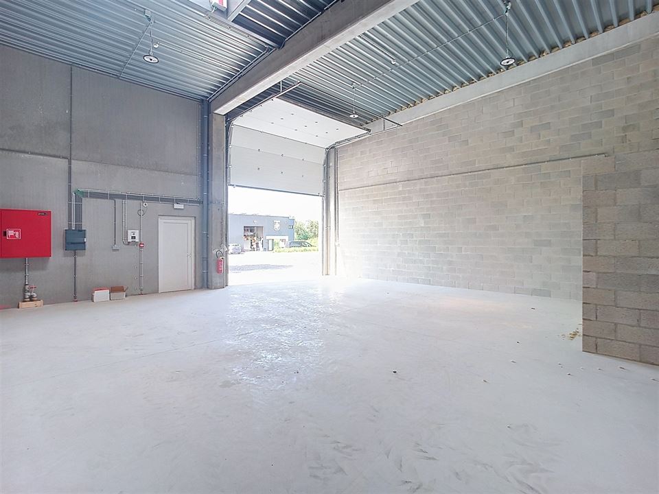 Parking/garage/box à DINANT (0 chambre)