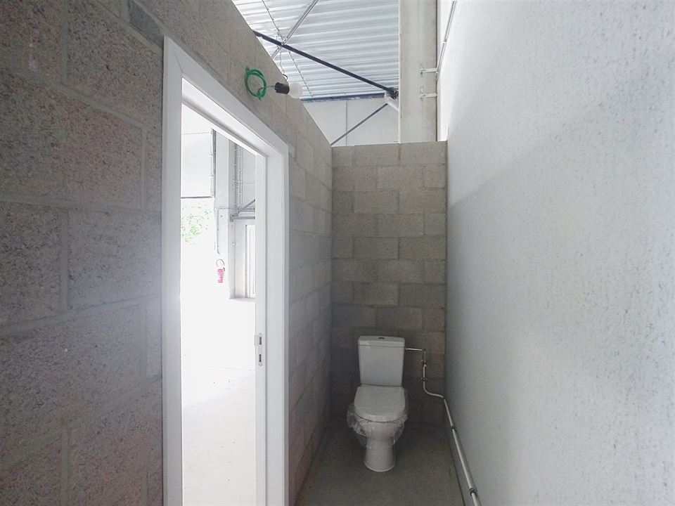 Parking/garage/box à DINANT (0 chambre)