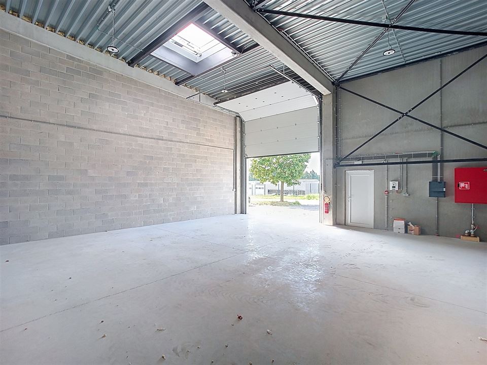 Parking/garage/box à DINANT (0 chambre)