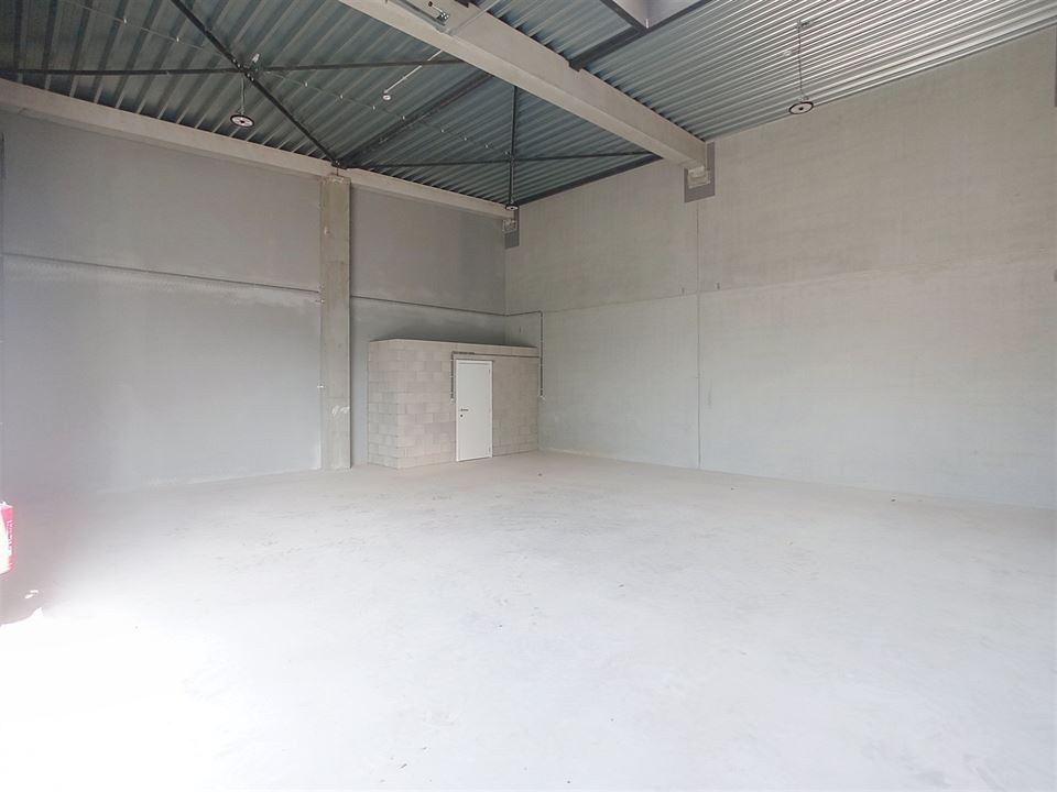 Parking/garage/box à DINANT (0 chambre)
