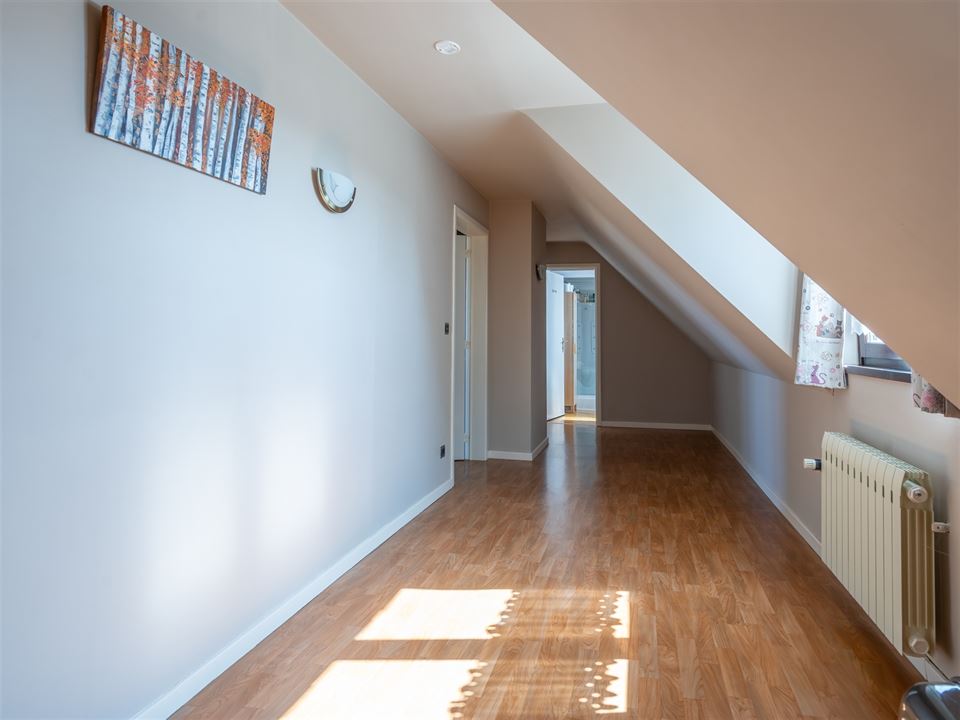 Maison à Winenne (4 chambres)