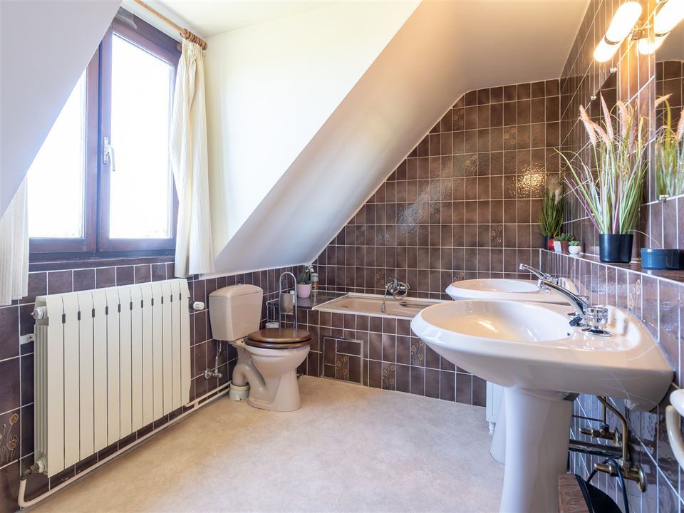 Maison à Winenne (4 chambres)