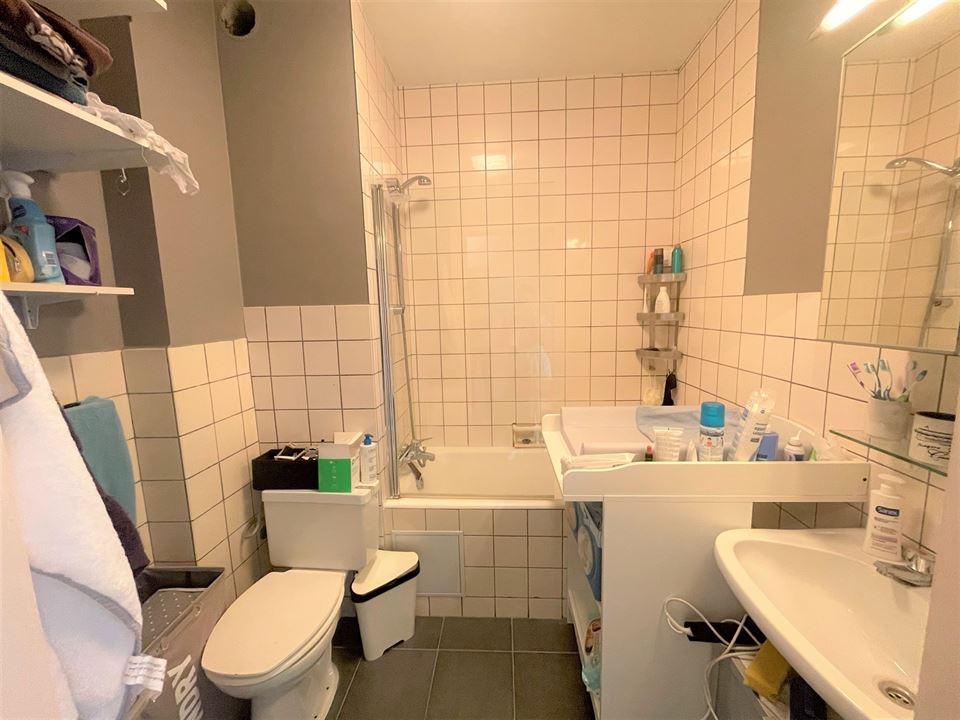 Appartement à WOLUWÉ-SAINT-PIERRE (2 chambres)