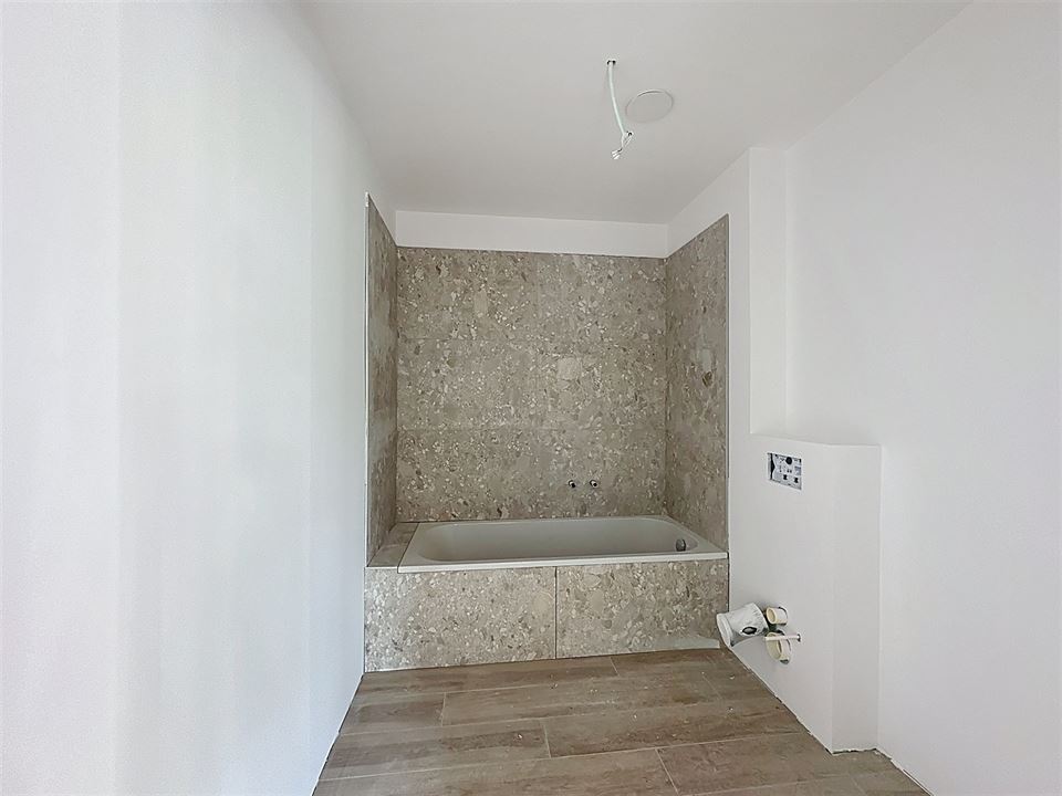  à  ( chambre)
