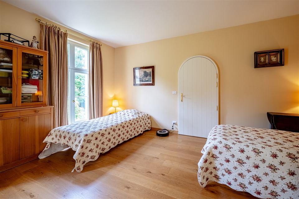 Maison à RHODE-SAINT-GENÈSE (7 chambres)