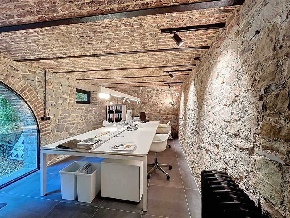 Bien exceptionnel à NAMUR (6 chambres)