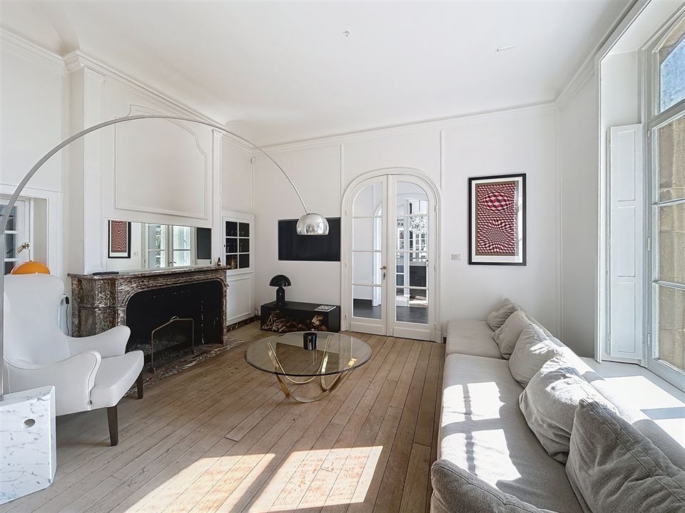 Bien exceptionnel à NAMUR (6 chambres)