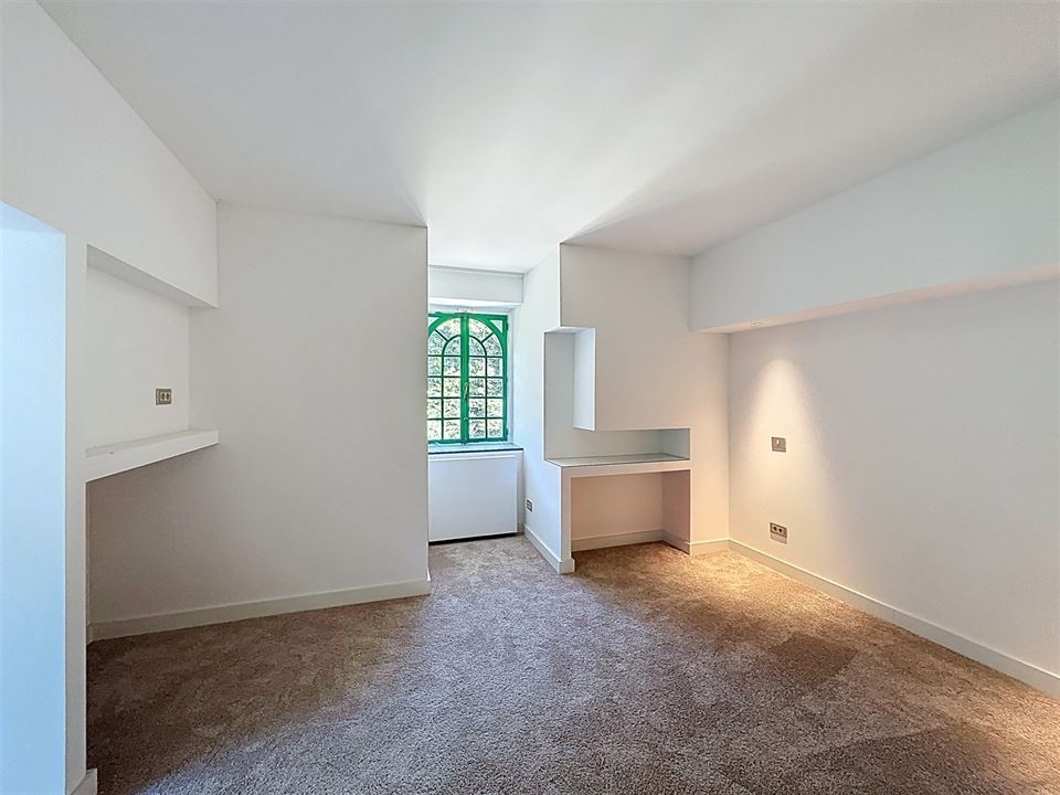 Bien exceptionnel à NAMUR (6 chambres)