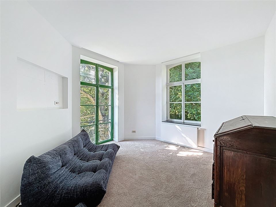 Bien exceptionnel à NAMUR (6 chambres)