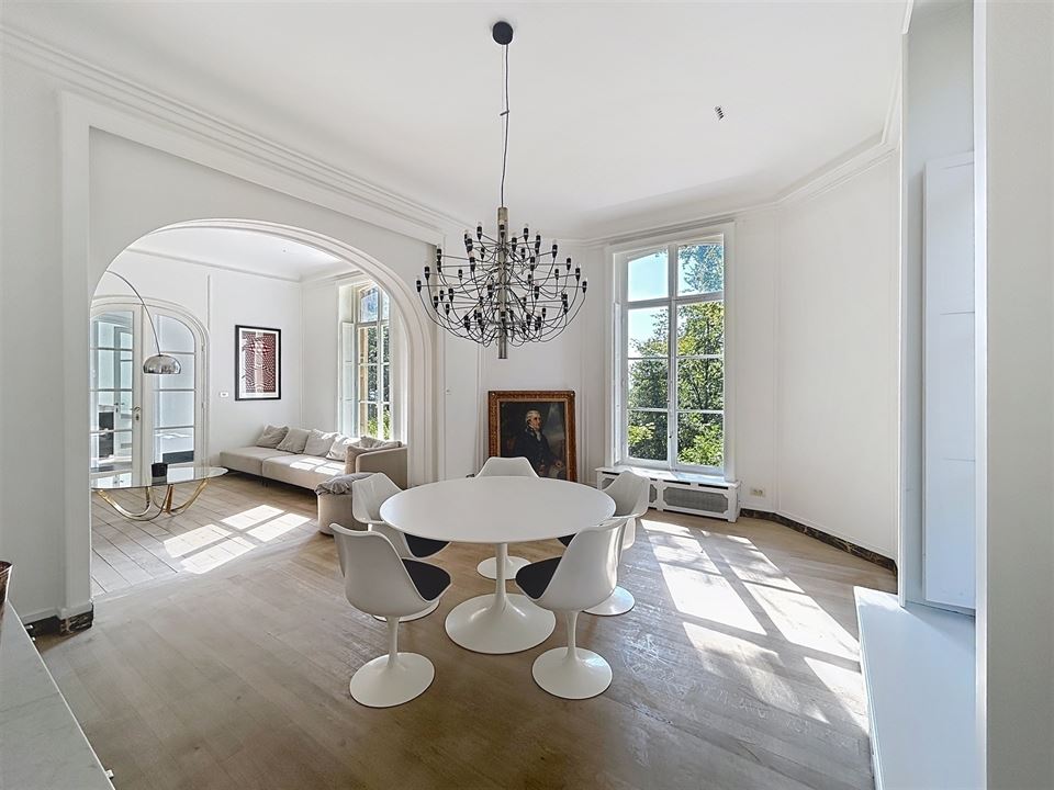 Bien exceptionnel à NAMUR (6 chambres)