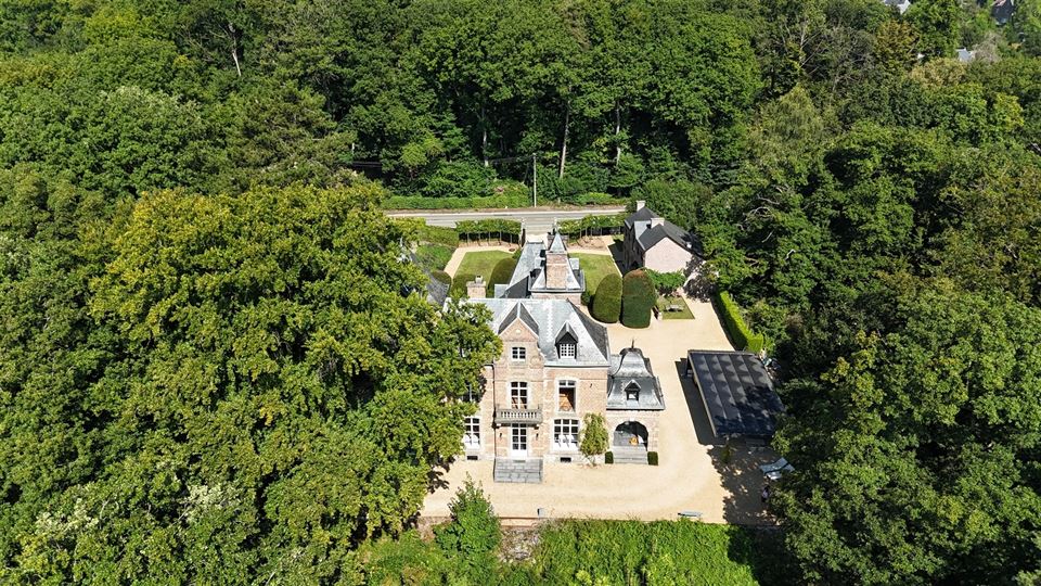Bien exceptionnel à NAMUR (6 chambres)