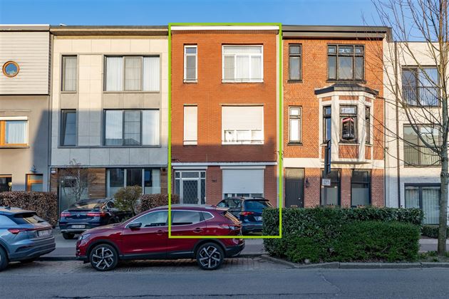 Woning opgedeeld in 3 appartementen te Mortsel