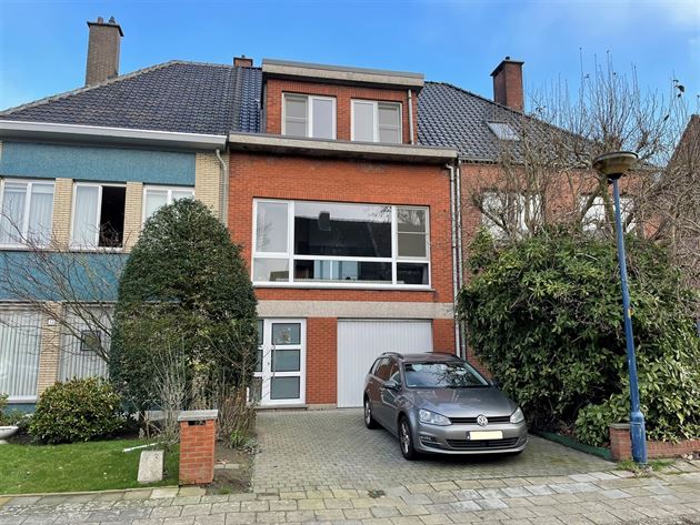  Rustig gelegen bel-étage met 3 slaapkamers
